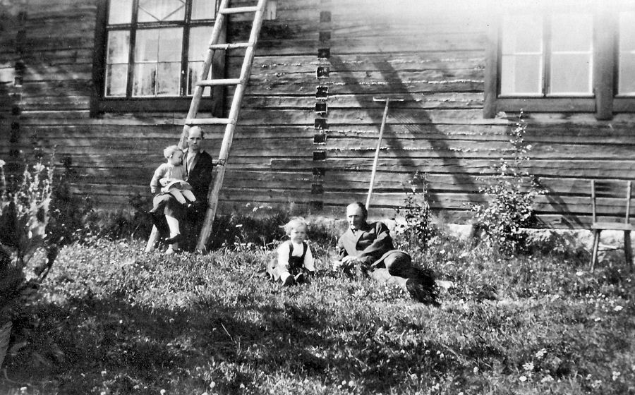 Aino, Urho, Toini ja Helka