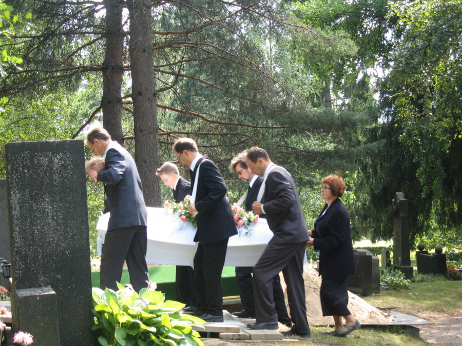 Tuulikin hautajaiset